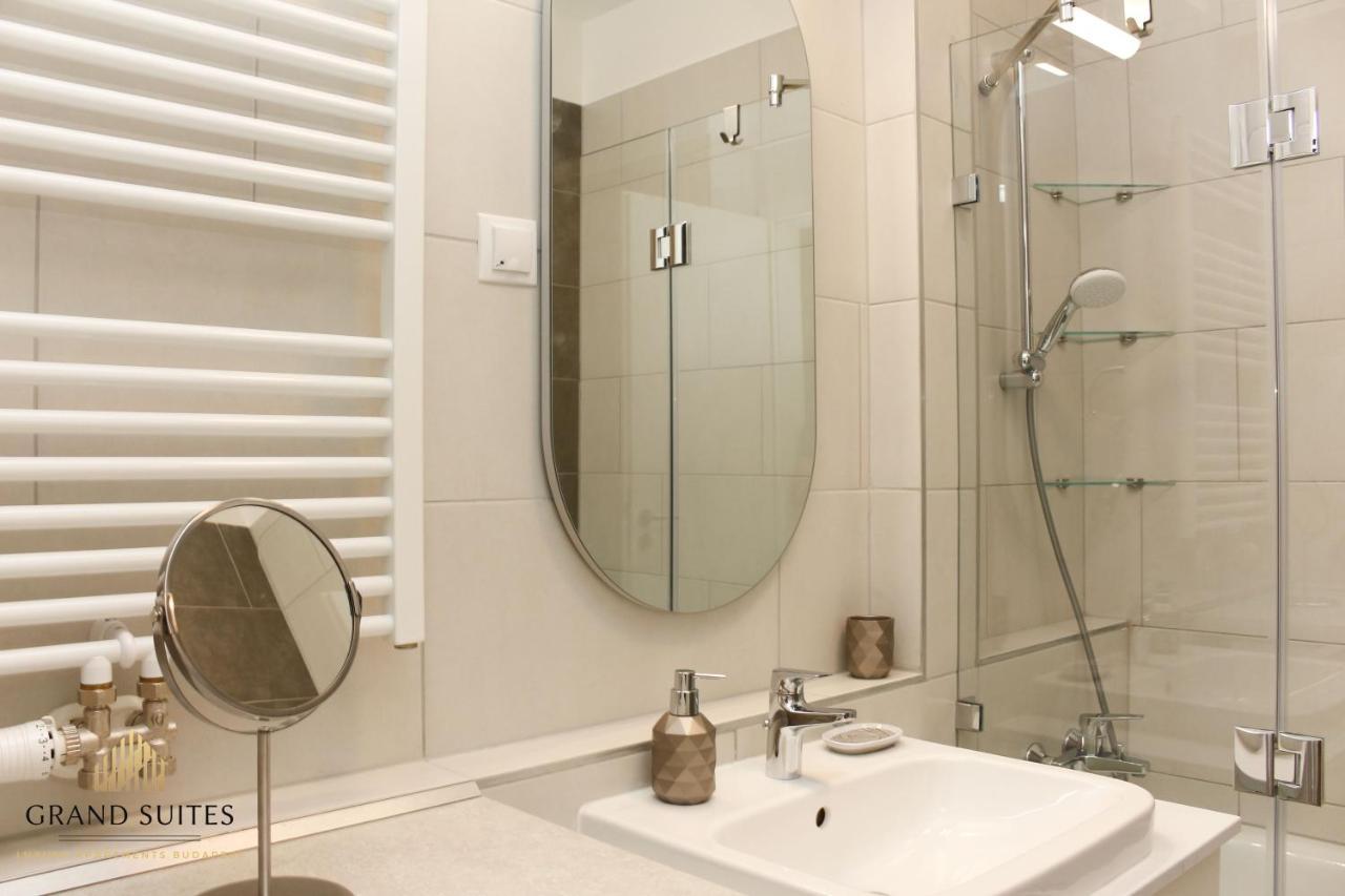 Grand Suites Corvin Budapeşte Dış mekan fotoğraf